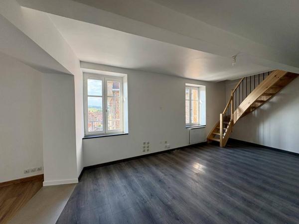 Appartement 4 pièces                                        - 69590 Saint-Symphorien-sur-Coise Réf : 11445