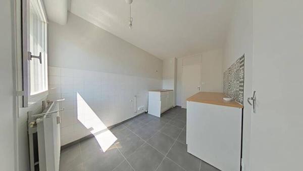 Appartement 3 pièces                                        - 42100 Saint-Étienne Réf : 13106