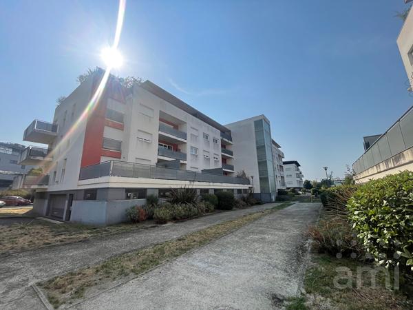 BRUGES TASTA : Appartement T2 libre de toute occupation