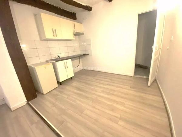 Location Appartement 1 pièces 25 m2 à Aubagne