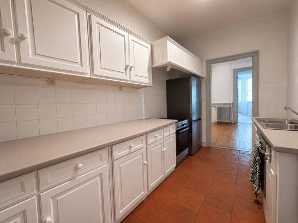 Appartement T7 - 167 m2 - Allée Jean Jaurès - 2ème étage - Ascenseur