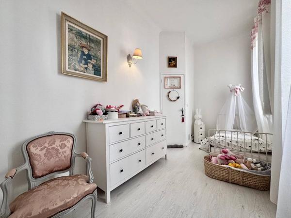 Appartement T7 - 167 m2 - Allée Jean Jaurès - 2ème étage - Ascenseur