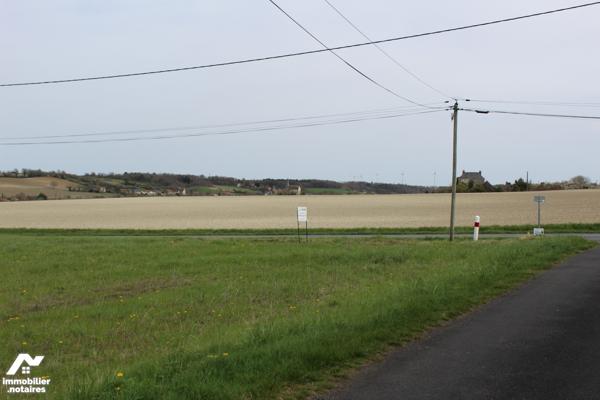 Terrain constructible d'environ 1 300,00 m².