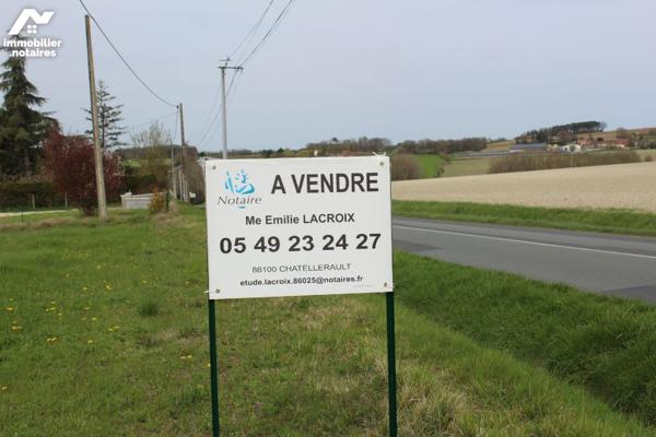 Terrain constructible d'environ 1 300,00 m².