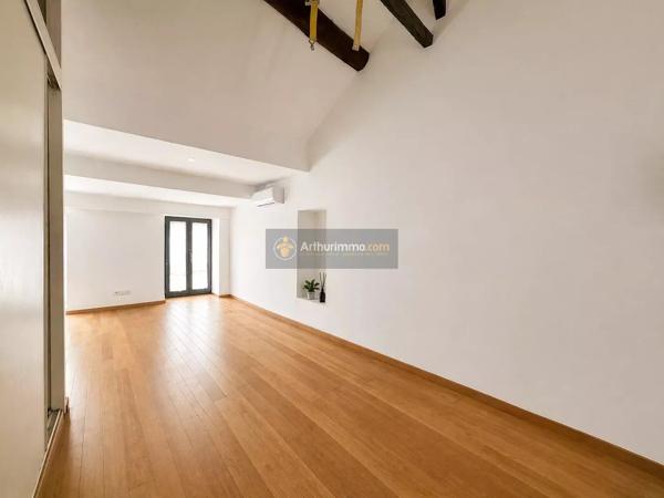 Vente Appartement 3 pièces 84 m2 à Bastia