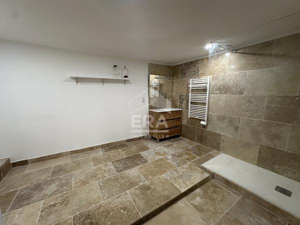 A VENDRE - PELISSANNE - Maison Rénovée - proche centre village