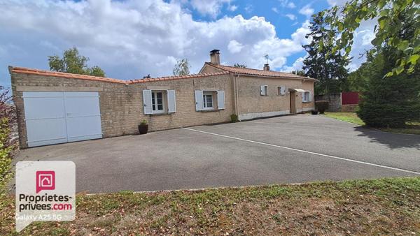 Maison  4 pièce(s) 96 m2 plain-pied garage terrain plat et clos