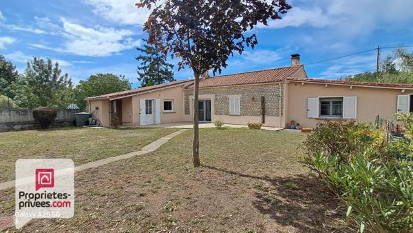 Maison  4 pièce(s) 96 m2 plain-pied garage terrain plat et clos