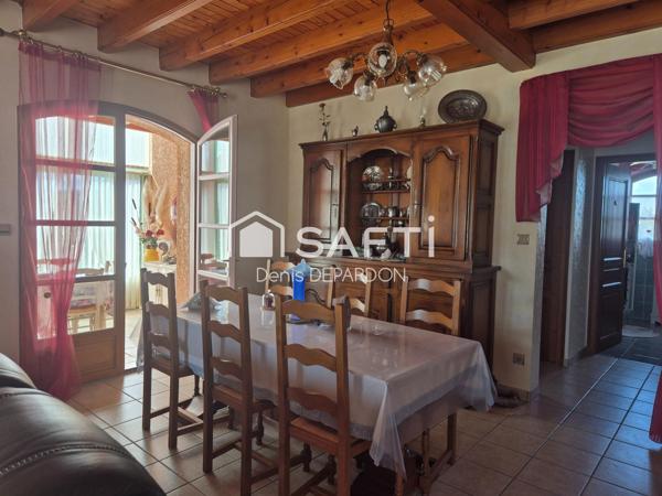 Villa avec grand terrain proche Craponne sur Arzon