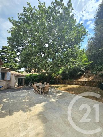 Maison à vendre  4 pièces - 127,10 m 2   SIX FOURS LES PLAGES  - 83