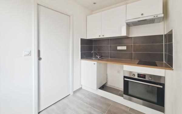 Appartement à vendre    2 pièces • 29,31 m2 Paris 11