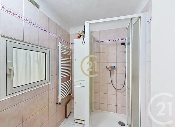 Maison à vendre  4 pièces - 49,23 m 2   SALON DE PROVENCE  - 13