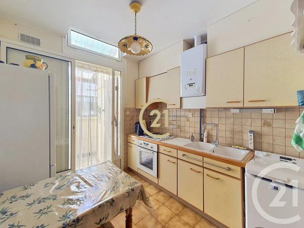 Maison à vendre  4 pièces - 49,23 m 2   SALON DE PROVENCE  - 13