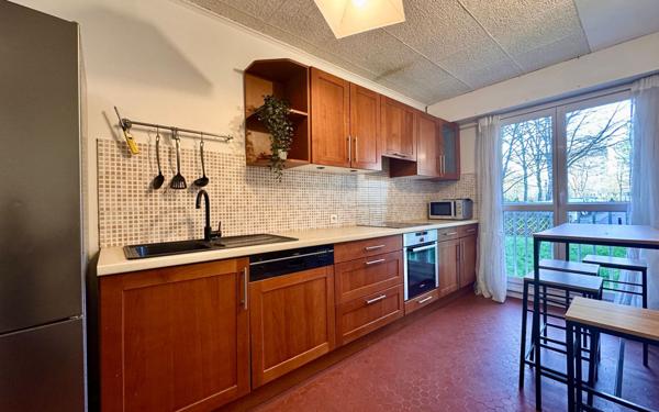 Appartement à vendre    5 pièces • 77 m2 Les Ulis
