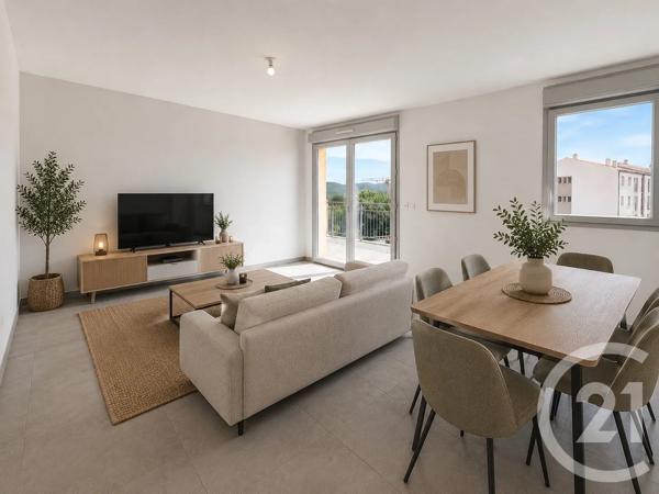 Appartement T4 à vendre  4 pièces - 80,20 m 2   BORMES LES MIMOSAS  - 83