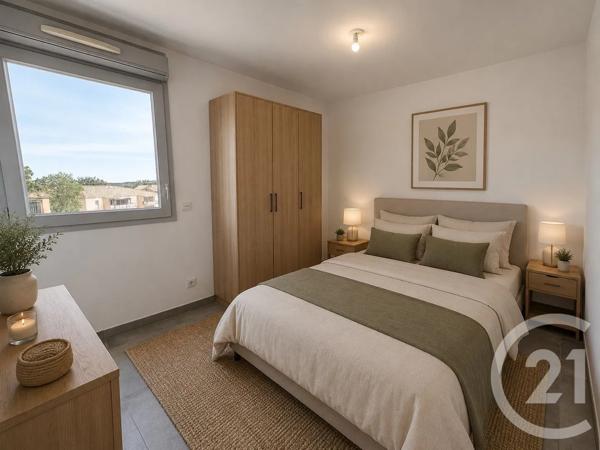 Appartement T4 à vendre  4 pièces - 80,20 m 2   BORMES LES MIMOSAS  - 83