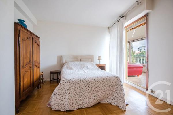 Appartement F4 à vendre  4 pièces - 92,34 m 2   NICE  - 06