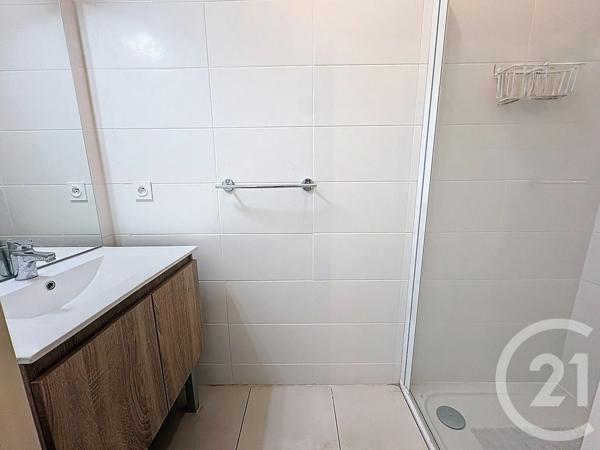 Appartement F3 à vendre  3 pièces - 58 m 2   THEOULE SUR MER  - 06