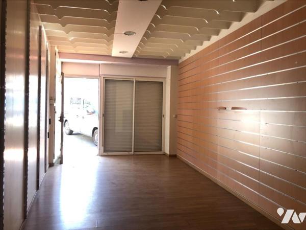LOCAL COMMERCIAL AVEC APPARTEMENT