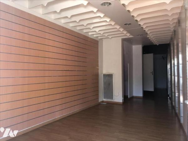 LOCAL COMMERCIAL AVEC APPARTEMENT