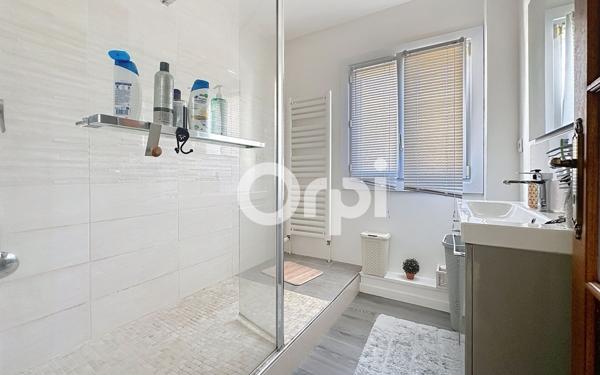 Maison à vendre    5 pièces • 153 m2 Jaux