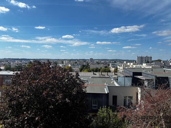 Appartement 5 pièces 87 m² LE MANS - 72000