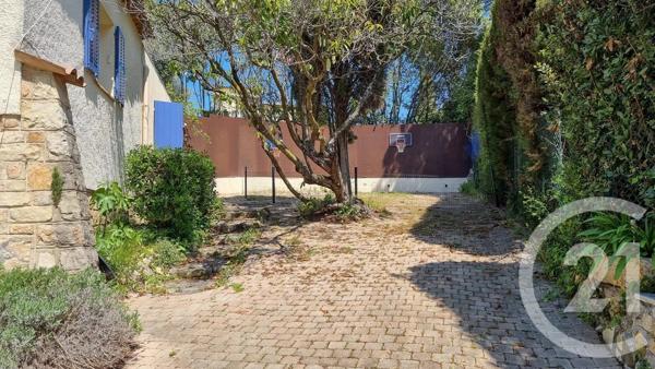 Maison à vendre  12 pièces - 377 m 2   LE CANNET  - 06
