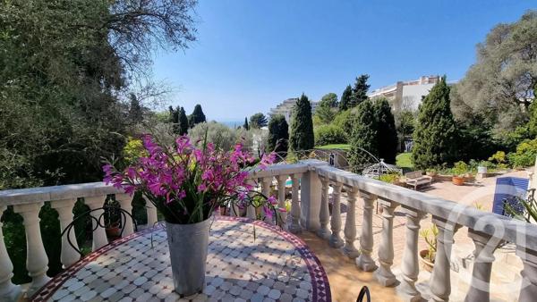 Maison à vendre  12 pièces - 377 m 2   LE CANNET  - 06