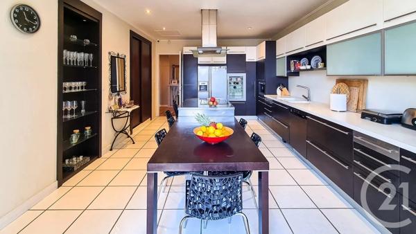 Maison à vendre  12 pièces - 377 m 2   LE CANNET  - 06