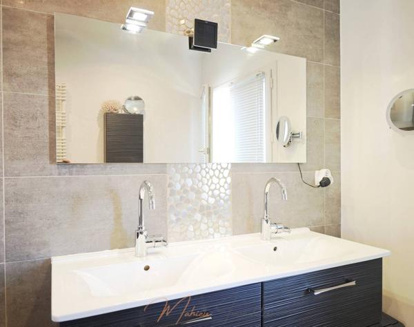 Maison 6 pièces 182m² à vendre à Cessy 01170
