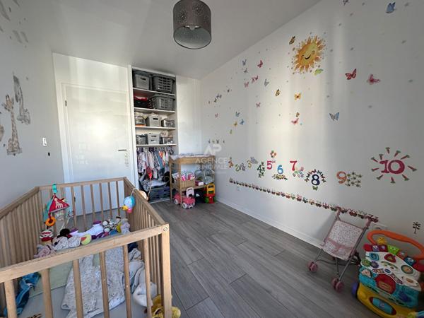 Appartement Carrieres Sous Poissy 3 pièce(s) 63 m2 €255 000 ** - Référence 8933