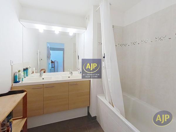 Appartement à vendre Saint Sebastien Sur Loire - 3 pièces, 62m² avec 2 chambre(s) à 244 500€ - AJP Immobilier Saint-Sébastien-sur-Loire