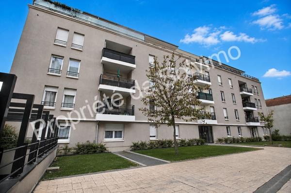 T3 - 55m² - Hyper centre-ville - Tramway - T4 - Futur T10 - Commerces - Ecoles - Transport - Lumineux -