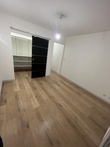 à vendre MÂCON ,maison plain-pied de 137 M2 P5 sur 747 m2 de terrain clos