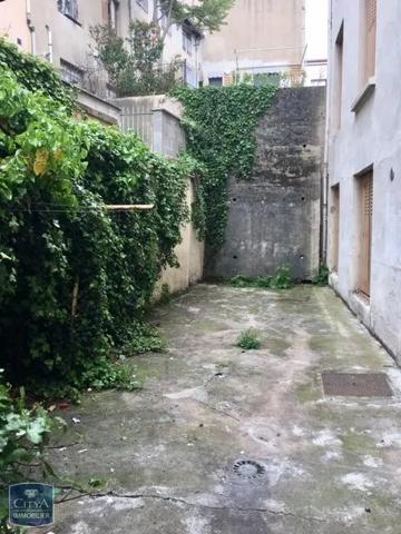 Immeuble à vendre 488.7m²