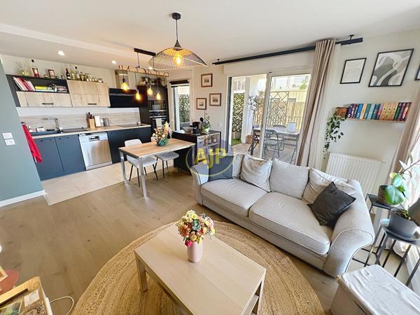 Appartement à vendre Merignac - 3 pièces, 60m² avec 2 chambre(s) à 282 400€ - AJP Immobilier Mérignac