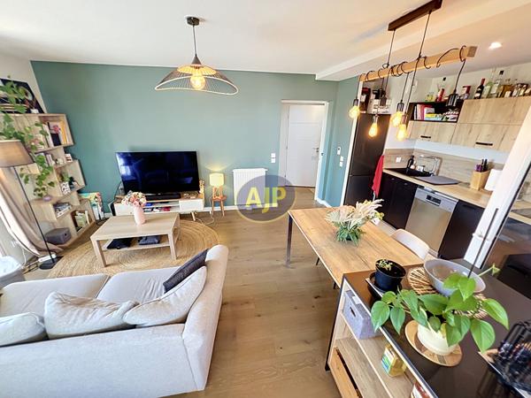 Appartement à vendre Merignac - 3 pièces, 60m² avec 2 chambre(s) à 282 400€ - AJP Immobilier Mérignac