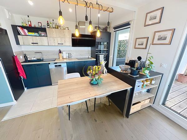 Appartement à vendre Merignac - 3 pièces, 60m² avec 2 chambre(s) à 282 400€ - AJP Immobilier Mérignac