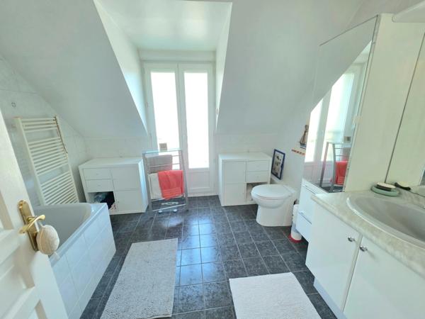 Maison à vendre 5 pièces LA CELLE SAINT CLOUD (78)
