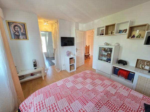 Maison à vendre 5 pièces LA CELLE SAINT CLOUD (78)