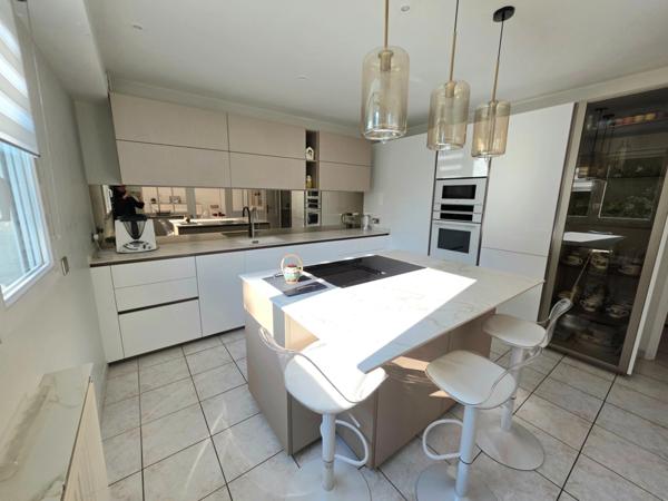 Maison à vendre 5 pièces LA CELLE SAINT CLOUD (78)