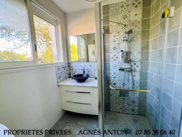 MAISON DE MAITRE 225M² 6 CHAMBRES SUR TERRAIN DE 2550M² AVEC GRANGES ET PISCINE