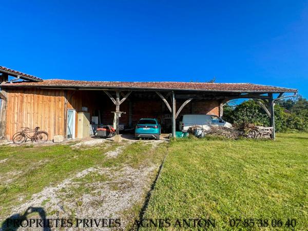 MAISON DE MAITRE 225M² 6 CHAMBRES SUR TERRAIN DE 2550M² AVEC GRANGES ET PISCINE