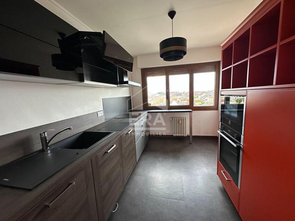 A louer  à Châteauroux Appartement lumineux T4
