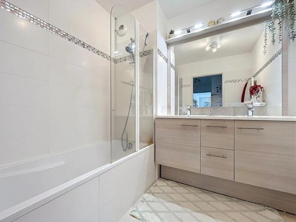 Appartement à vendre 3 pièces SAINT JULIEN EN GENEVOIS (74)