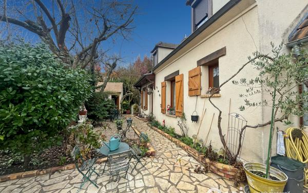 Maison à vendre    5 pièces •  Jouy-le-Moutier