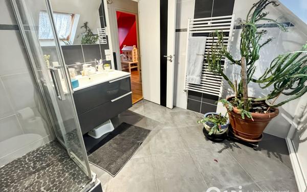 Maison à vendre    5 pièces •  Jouy-le-Moutier