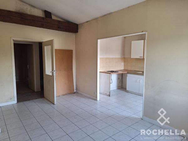 garage et appartement T3 au dessus