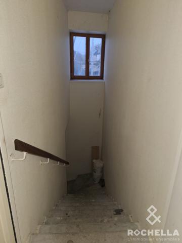 garage et appartement T3 au dessus