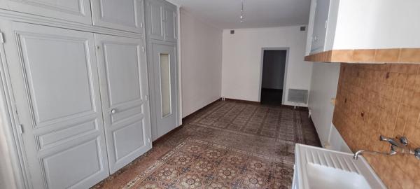 Maison Montblanc 7 pièce(s) 140 m2 avec 200 m² de garage